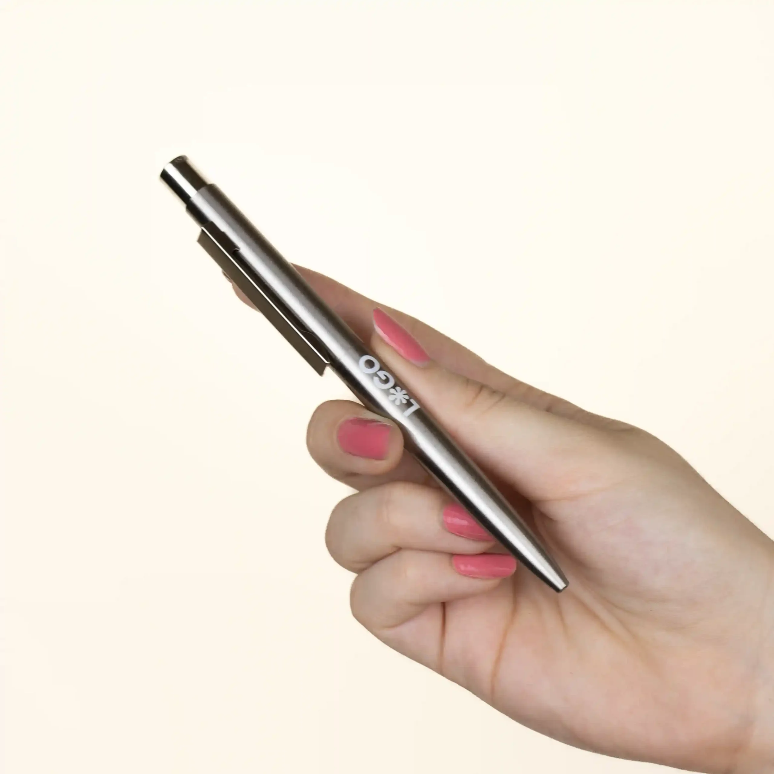 GATSBY: Bolígrafo de acero inoxidable reciclado. Personalizado a 1 tinta